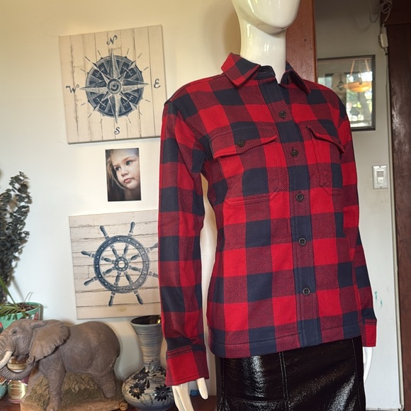 NWT thick size XS Eddie Bauer Red and Black Plaid Button-Up Shirt/jacket - Picture 3 of 5